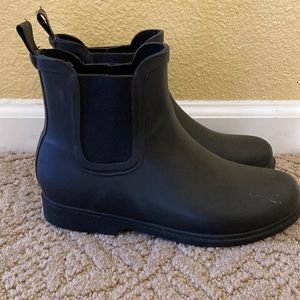J Crew rain boots - Size 8